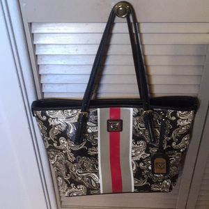 Anne Klein like new large paisley purse!